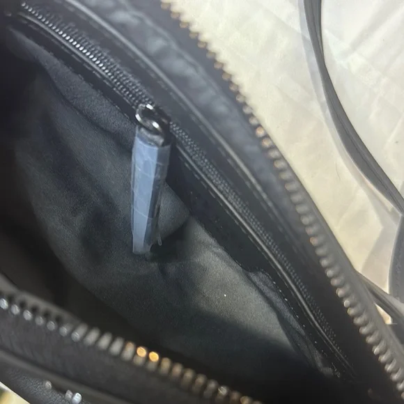 Simply Vera Vera Wang Elegant Black Handbag - Picture 6 of 13